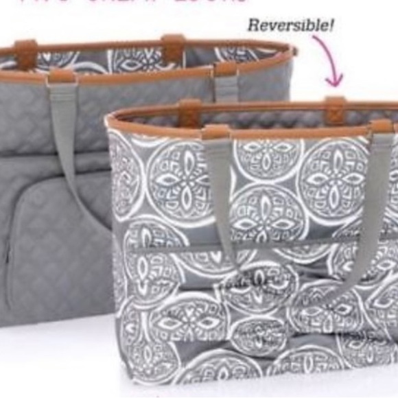 thirty-one Handbags - Thirty-one reversible Double Duty tote NWT